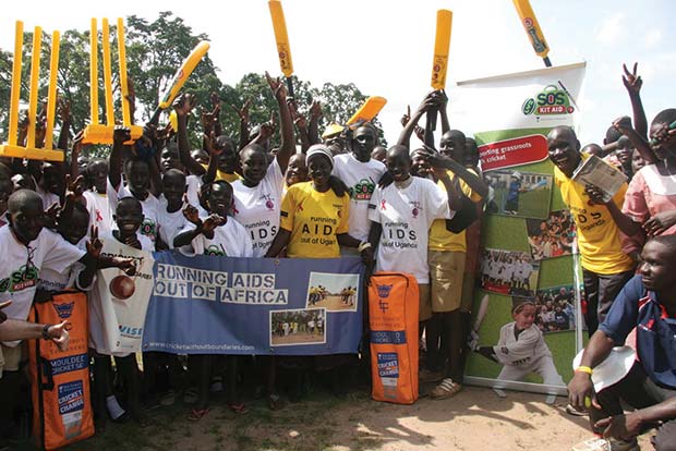Youngsters-in-Uganda-Cricket-Without-Boundaries-SOS-Kit-Aid[6]