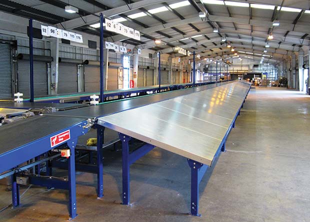 Astec-Carousel-Conveyor-System-at-a-leading-parcel-distribution-centre-1