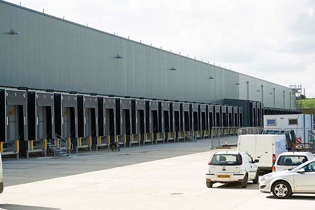 Aldi's-new-cold-store-warehouse-and-distribution-centre-built-using-ISD-Solutions'-single-envelope-design