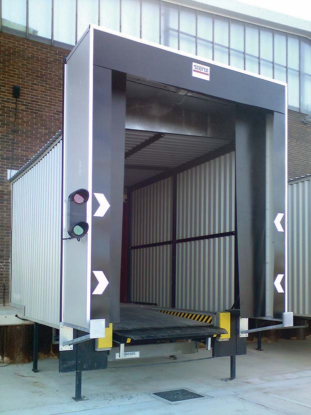 dock-house-2a