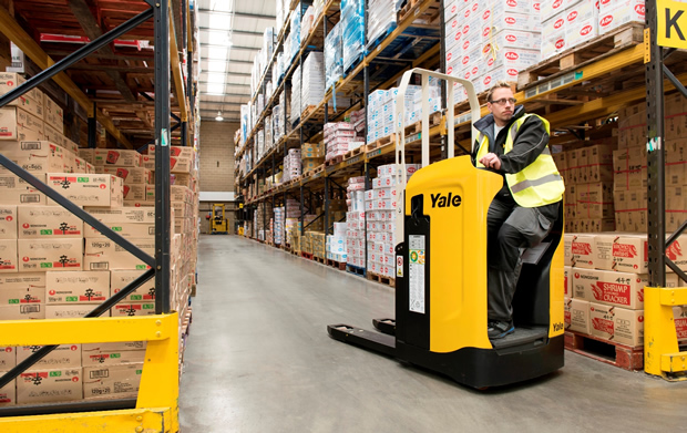 Yale Rider Pallet Truck application 1