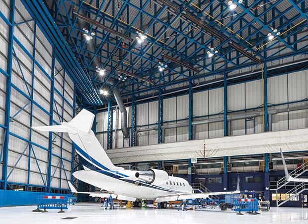 UniBay-260-left-side-of-hangar