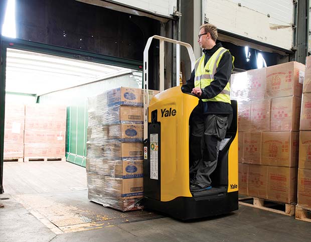 Yale-Rider-Pallet-Truck-application-4
