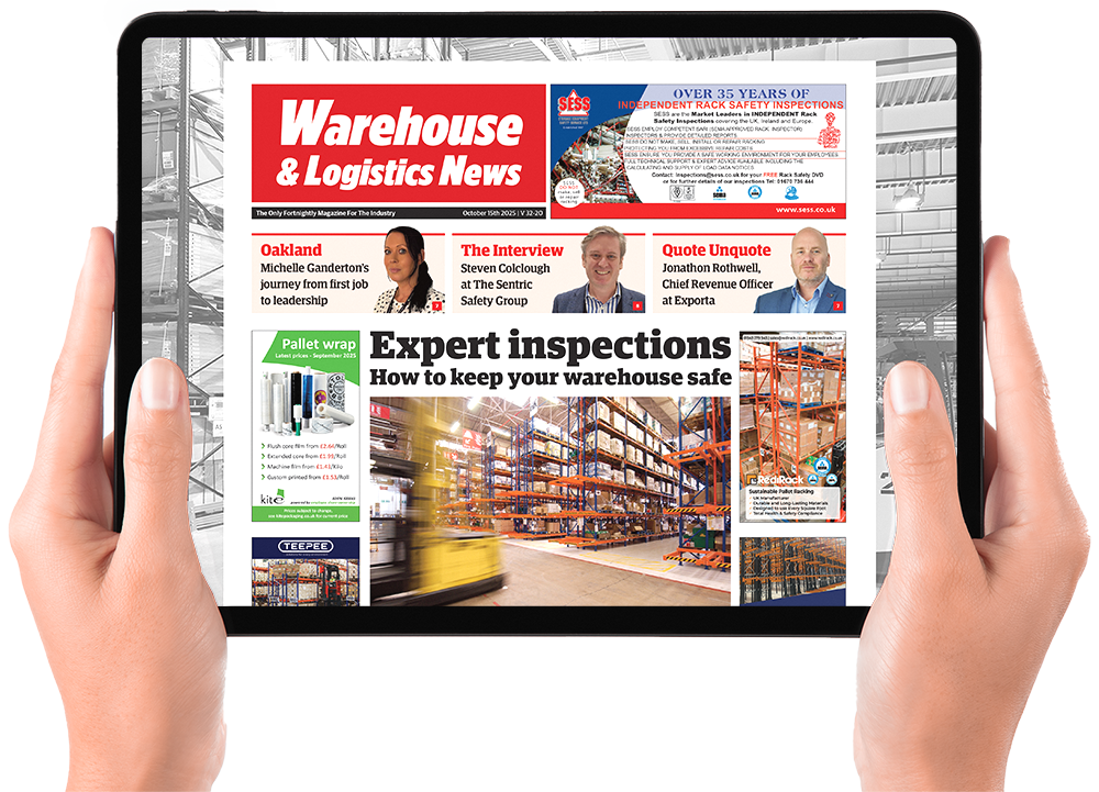 Holding-Hand-Landscape-iPad-Tablet-Mockup